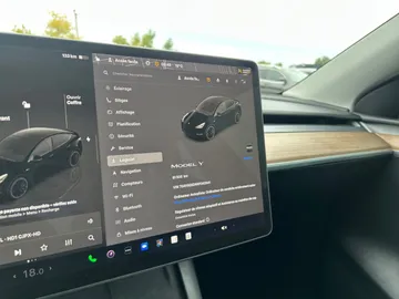 2024 Tesla Model Y - image 15