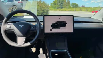 2024 Tesla Model Y - image 9