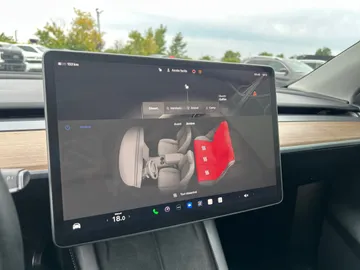 2024 Tesla Model Y - image 25