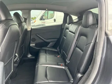 2024 Tesla Model Y - image 14