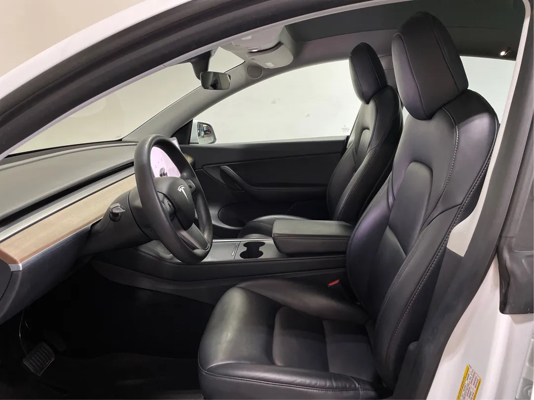 2022 Tesla Model Y — photo 3