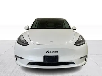 2022 Tesla Model Y - image 8