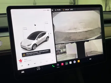 2022 Tesla Model Y - image 17