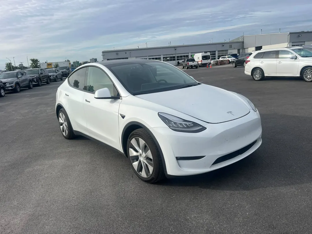 Tesla Model Y 2023 à vendre - photo 1
