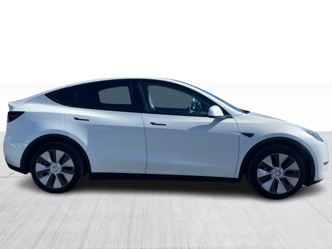 Tesla Model Y 2023 à vendre - photo 2