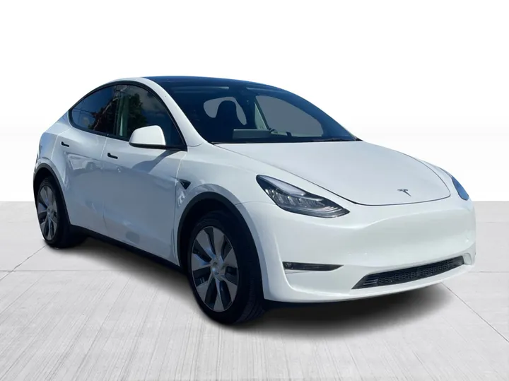 Tesla Model Y 2023 à vendre - photo 1