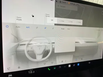 2022 Tesla Model Y - image 24