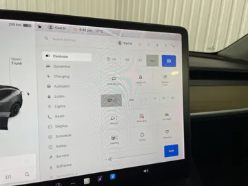 2022 Tesla Model Y - image 18