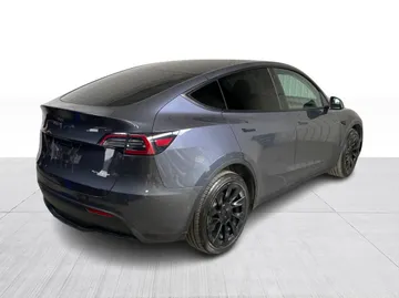 2022 Tesla Model Y - image 14