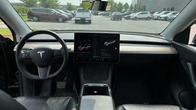 2022 Tesla Model Y — photo 8