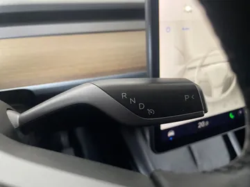 2022 Tesla Model Y - image 27