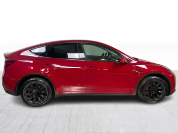 2022 Tesla Model Y - image 2