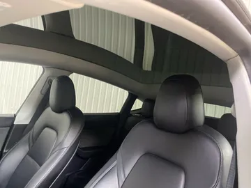 2022 Tesla Model Y - image 6