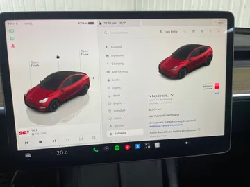 2022 Tesla Model Y - image 16
