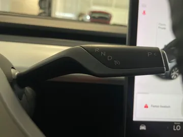 2022 Tesla Model Y - image 29