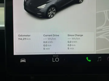 2022 Tesla Model Y - image 15