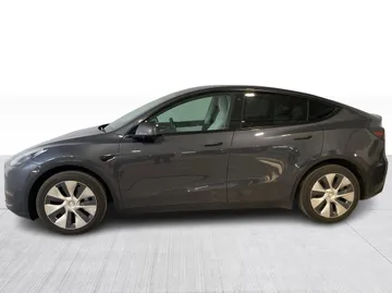 2022 Tesla Model Y - image 6