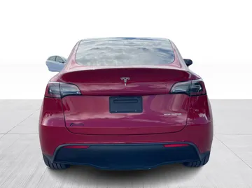 2022 Tesla Model Y - image 13