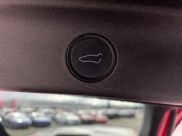 2022 Tesla Model Y - image 19