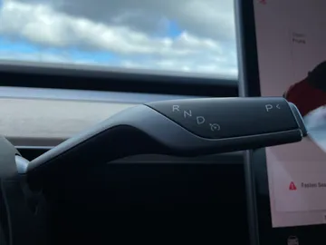 2022 Tesla Model Y - image 26