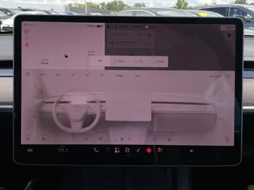 2022 Tesla Model Y - image 23