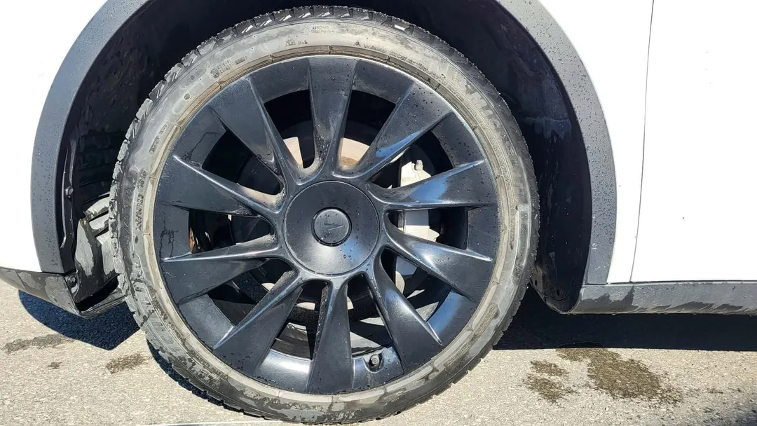2022 Tesla Model Y Long Range AWD, photo 6
