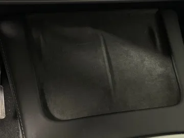 2022 Tesla Model Y - image 31