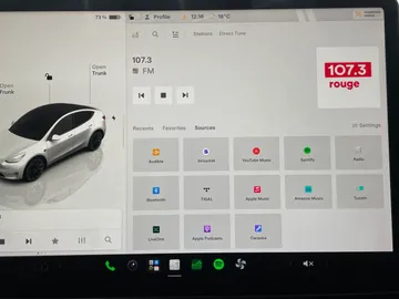 2022 Tesla Model Y - image 26