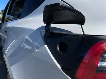 2022 Tesla Model Y - image 19