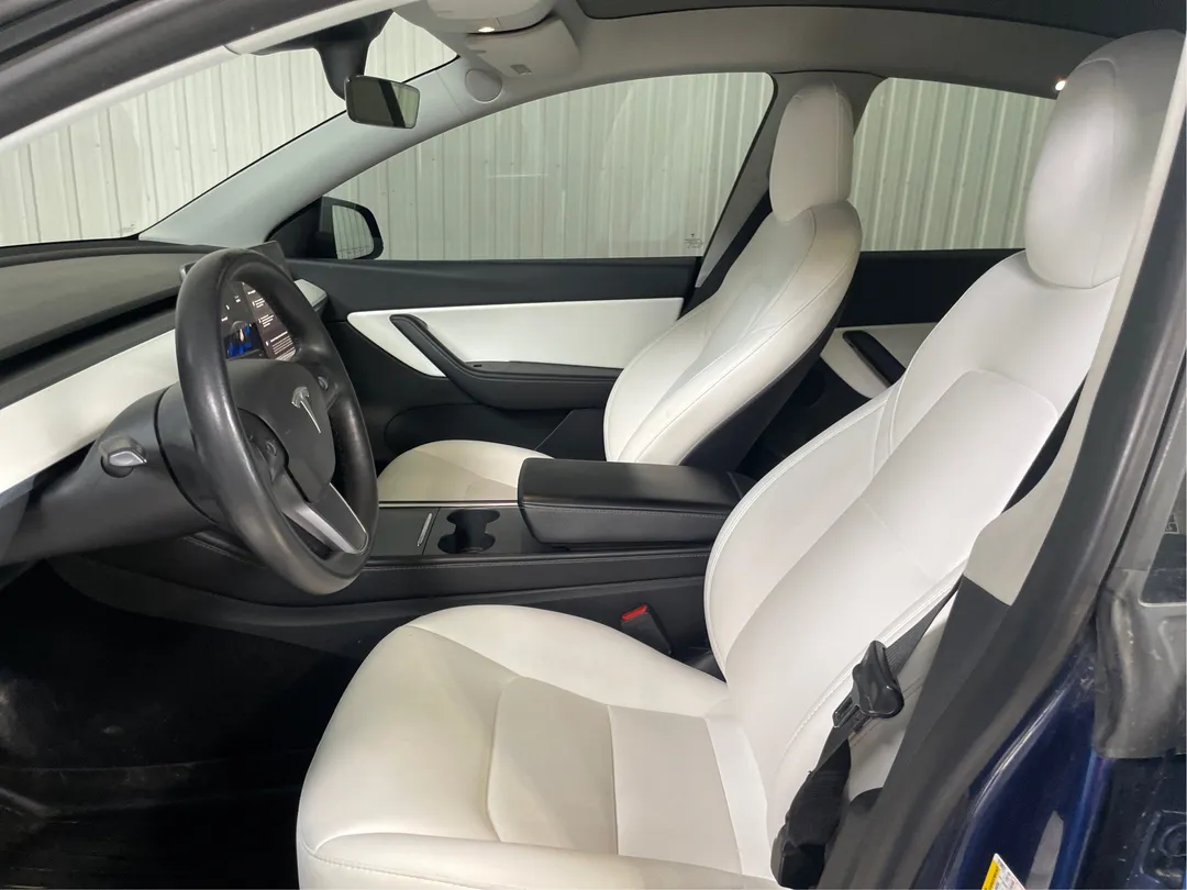 2022 Tesla Model Y — photo 3