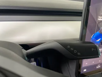 2022 Tesla Model Y - image 27
