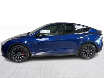2022 Tesla Model Y - image 10