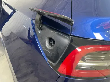 2022 Tesla Model Y - image 19