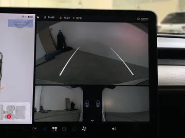 2022 Tesla Model Y - image 23