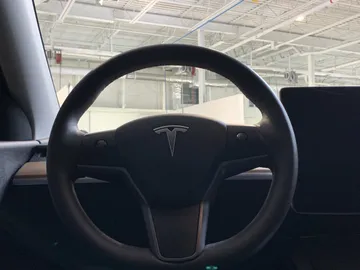 2022 Tesla Model Y - image 16