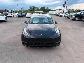 2022 Tesla Model Y - image 2