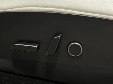 2023 Tesla Model Y - image 16