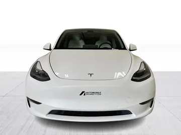2023 Tesla Model Y - image 8