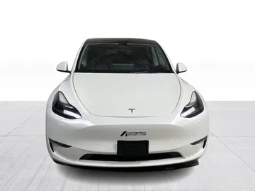 2022 Tesla Model Y - image 2