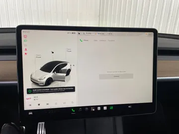 2022 Tesla Model Y - image 26