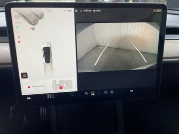 2022 Tesla Model Y - image 22