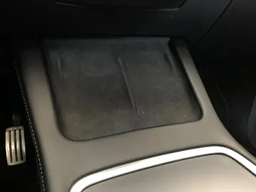 2022 Tesla Model Y - image 28