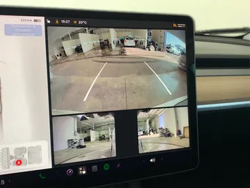 2022 Tesla Model Y - image 21