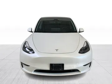 2022 Tesla Model Y - image 7