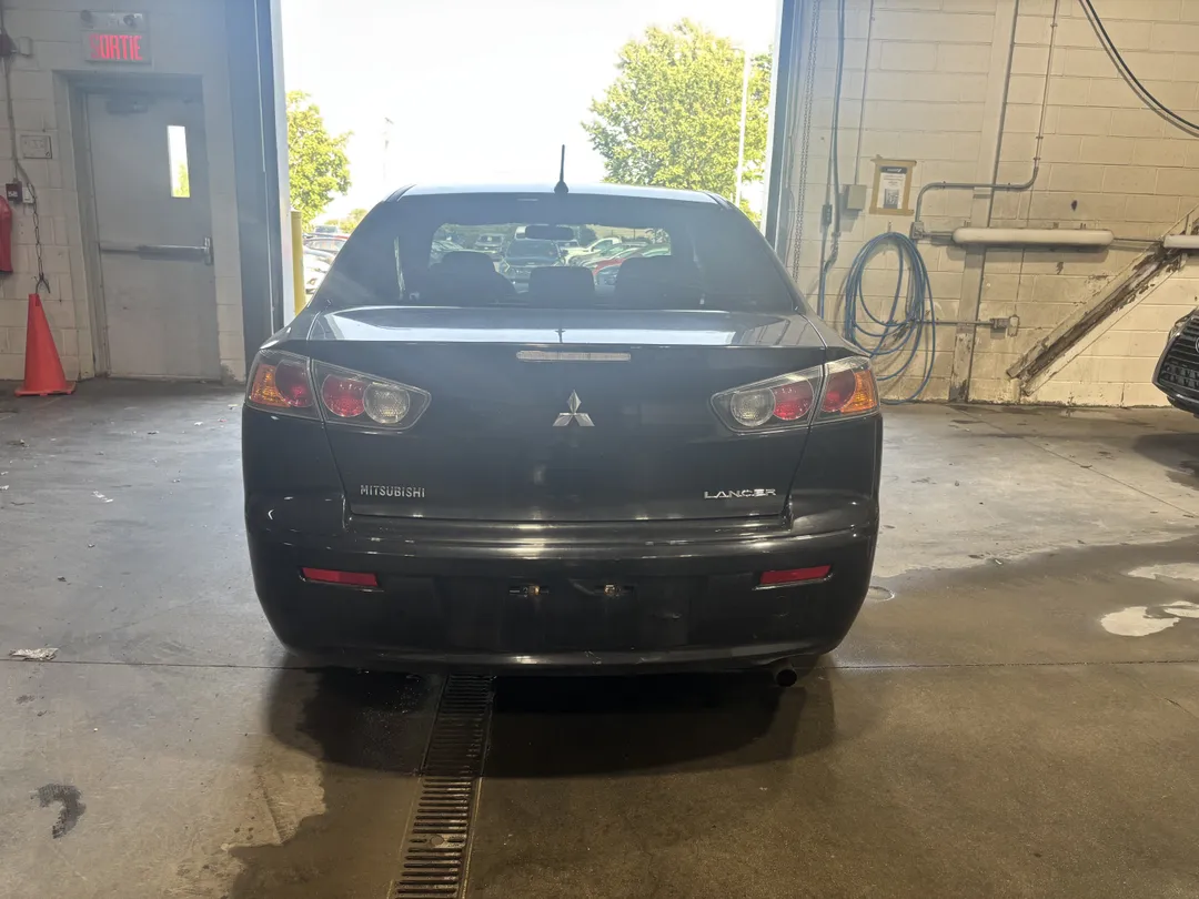 2016 Mitsubishi Lancer — photo 5