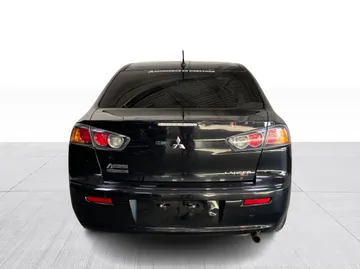 2016 Mitsubishi Lancer - image 7
