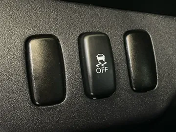 2016 Mitsubishi Lancer - image 21