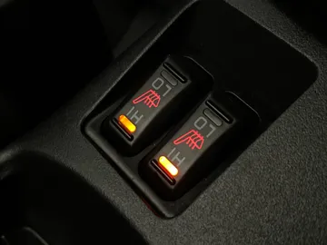 2016 Mitsubishi Lancer - image 19