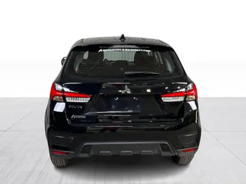 2025 Mitsubishi RVR - image 10
