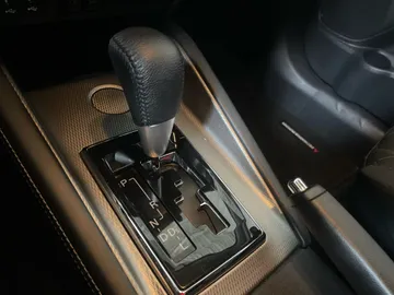 2022 Mitsubishi RVR - image 23